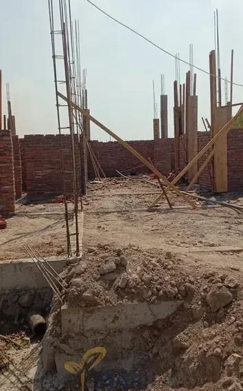 keluarga bahagia di depan rumah baru yang sedang dibangun 6a741086ae9de