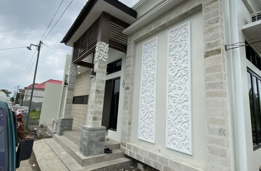 tukang profesional memperbaiki rumah dengan peralatan lengkap 6a759d85d81c2