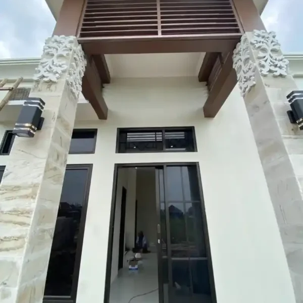 rumah kost modern minimalis di banyumas siang hari 6aace643c867b