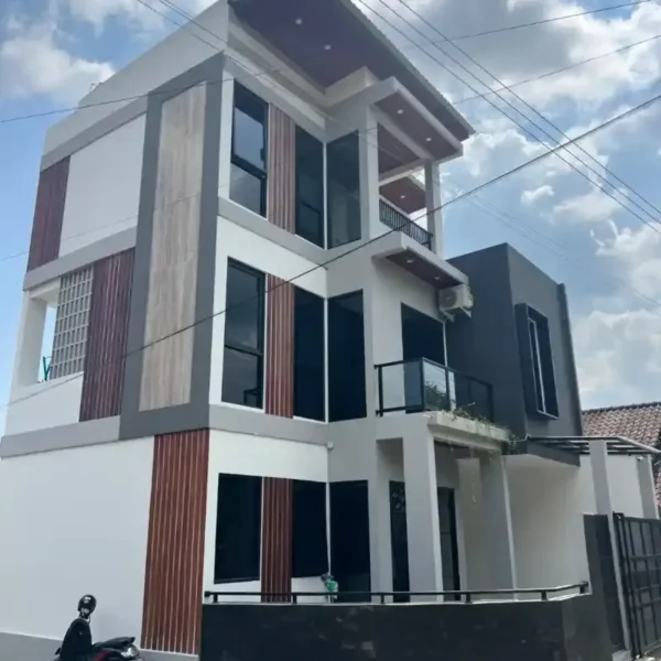 rumah kost modern minimalis di indramayu tampak depan 6aace0d76acbd