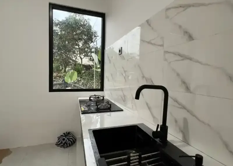 rumah kost modern minimalis di sukoharjo tampak depan 6aace991801d9